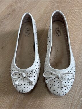 Cliffs by WHITE MOUNTAIN White Perforated Bow Ballet Flats